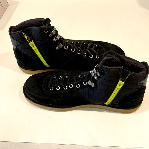 Nike Acg High Top Black Sneaker Boots 